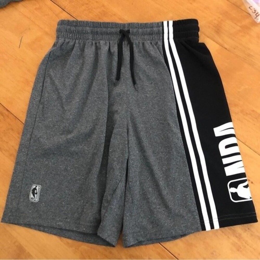 NBA Basketball Shorts Mens Small Gray Black White Drawstring Athletic Shorts